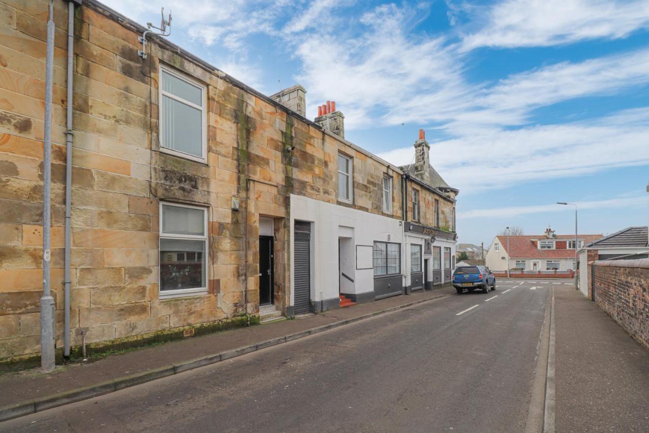 Cosy Ardrossan Apartment ภายนอก รูปภาพ